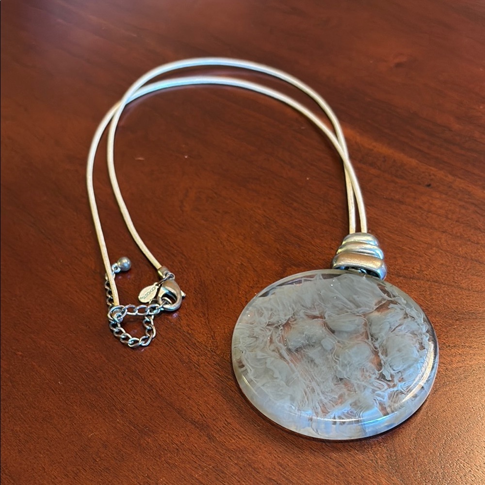 Elegant Silver and Gray Pendant Necklace